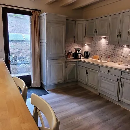 펜션 La Lezardiere, Maison Avec Piscine