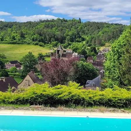La Lezardiere, Maison Avec Piscine *